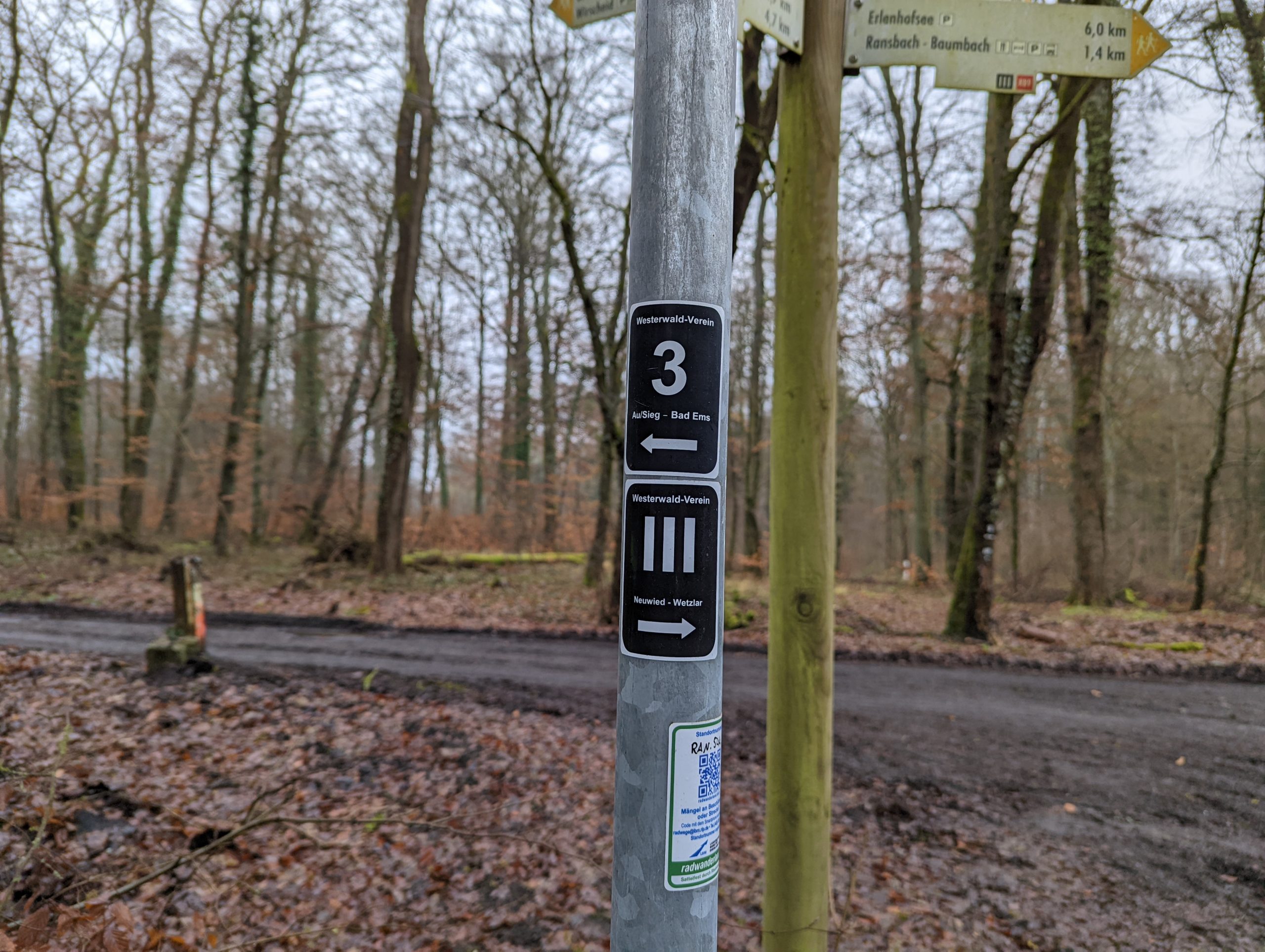 Hauptwanderweg WW III von Heimbach-Weis nach Wetzlar