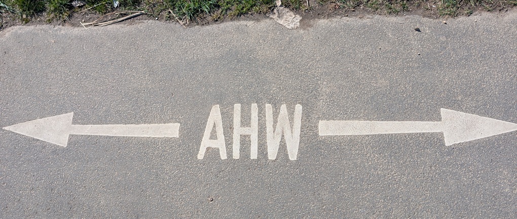 Mit Rad und Wanderschuh auf dem Aar Höhenweg