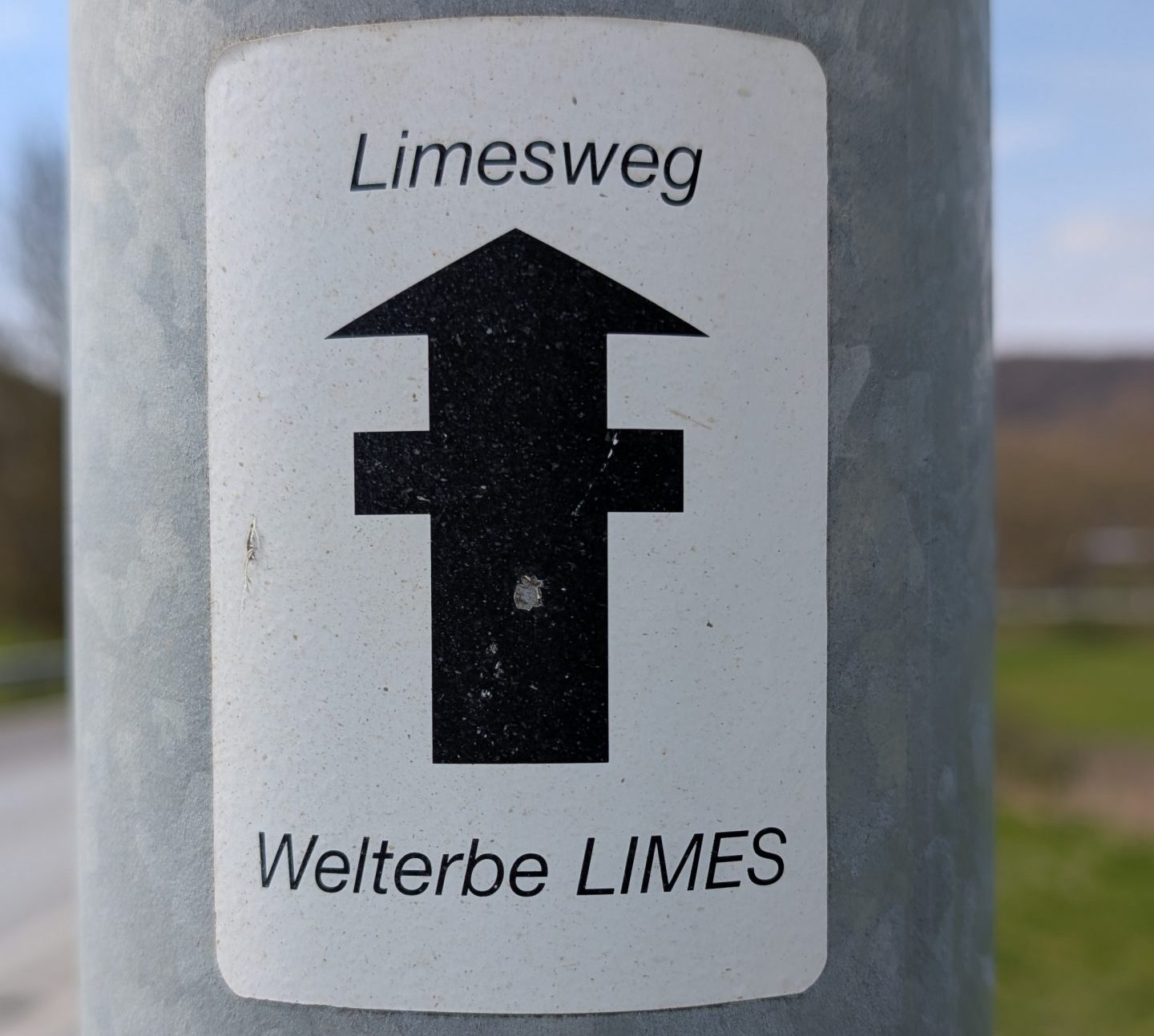 Der östliche Limeswanderweg von Rheinbrohl am Rhein nach Eining an der Donau